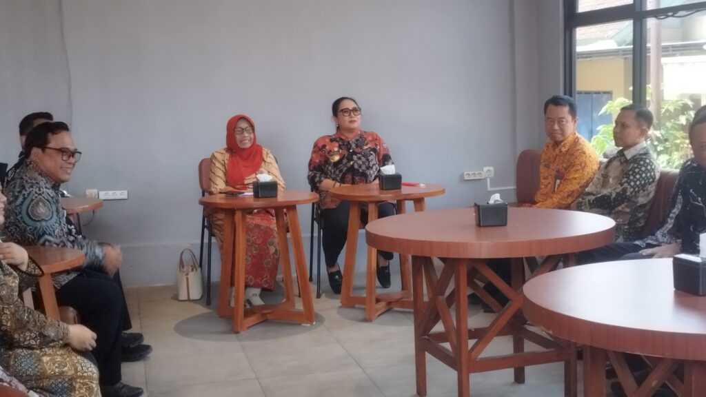 Dua Srikandi Gunungkidul Bertemu:Hari Jadi ke-196, Bupati Endah Anjangsana ke Badingah