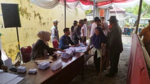 Pemilihan Lurah Watugajah Berlangsung Meriah, Bupati Endah Ajak Warga Jaga Persaudaraan