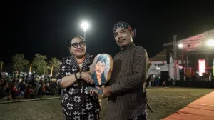 Melodi Abadi Sang Maestro, Festival Campursari Nasional Hidupkan Semangat Manthous di Bumi Handayani