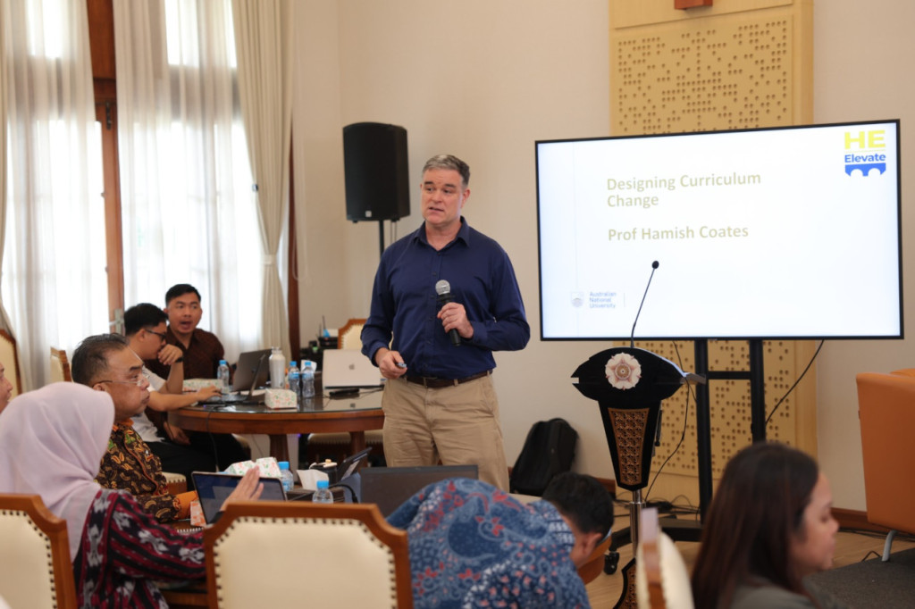 Kurikulum Adaptif, Cara Kampus Mencetak Lulusan Siap Kerja