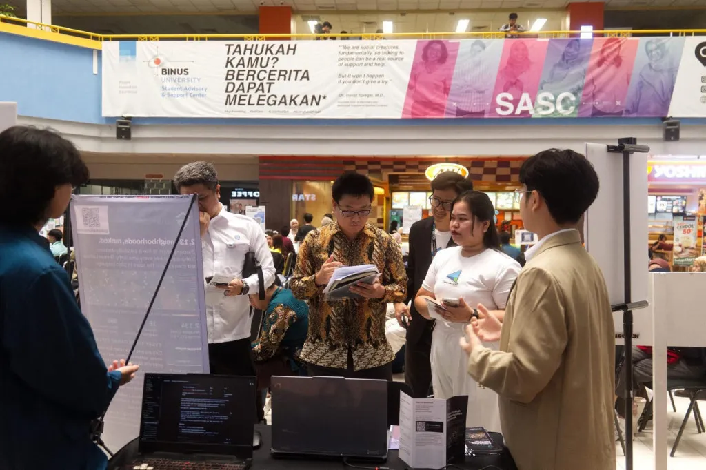 Kolaborasi Mahasiswa UGM, ITB, dan Undip Raih Juara 1 MAPID WebGIS Competition