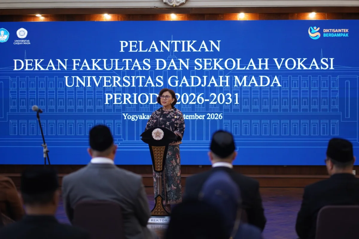 Rektor UGM Lantik 19 Dekan Fakultas dan Sekolah Vokasi